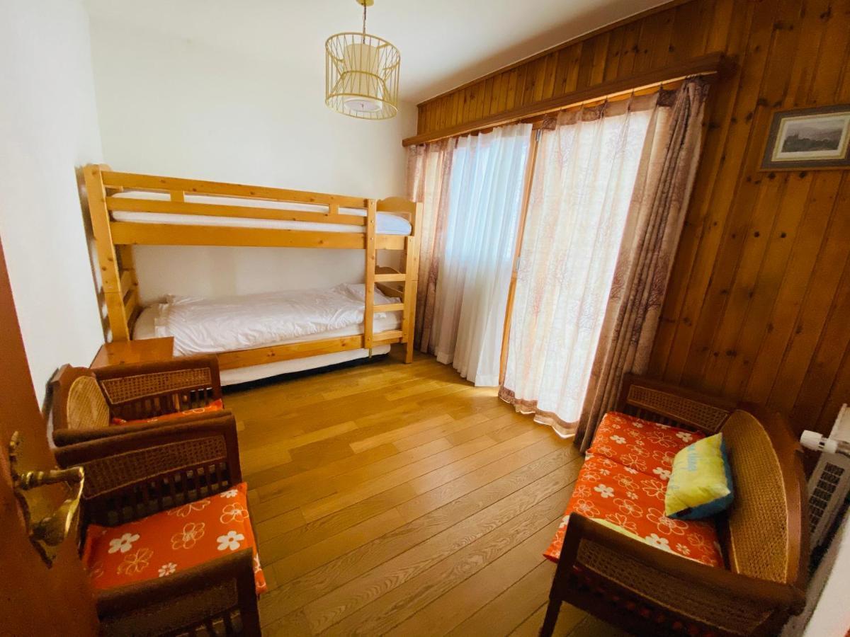 Qi-Lin Hotel Restaurant Ayer Екстериор снимка